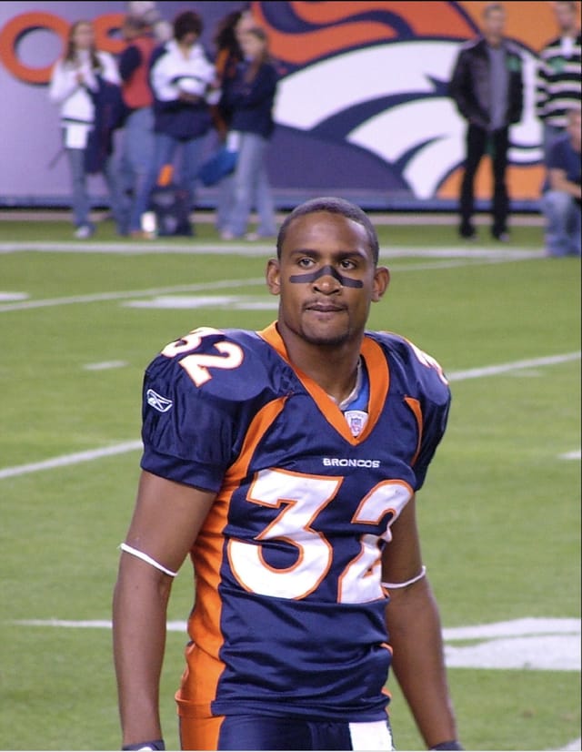Dr'e Bly one of Hampton roads best , Western Branch stand up